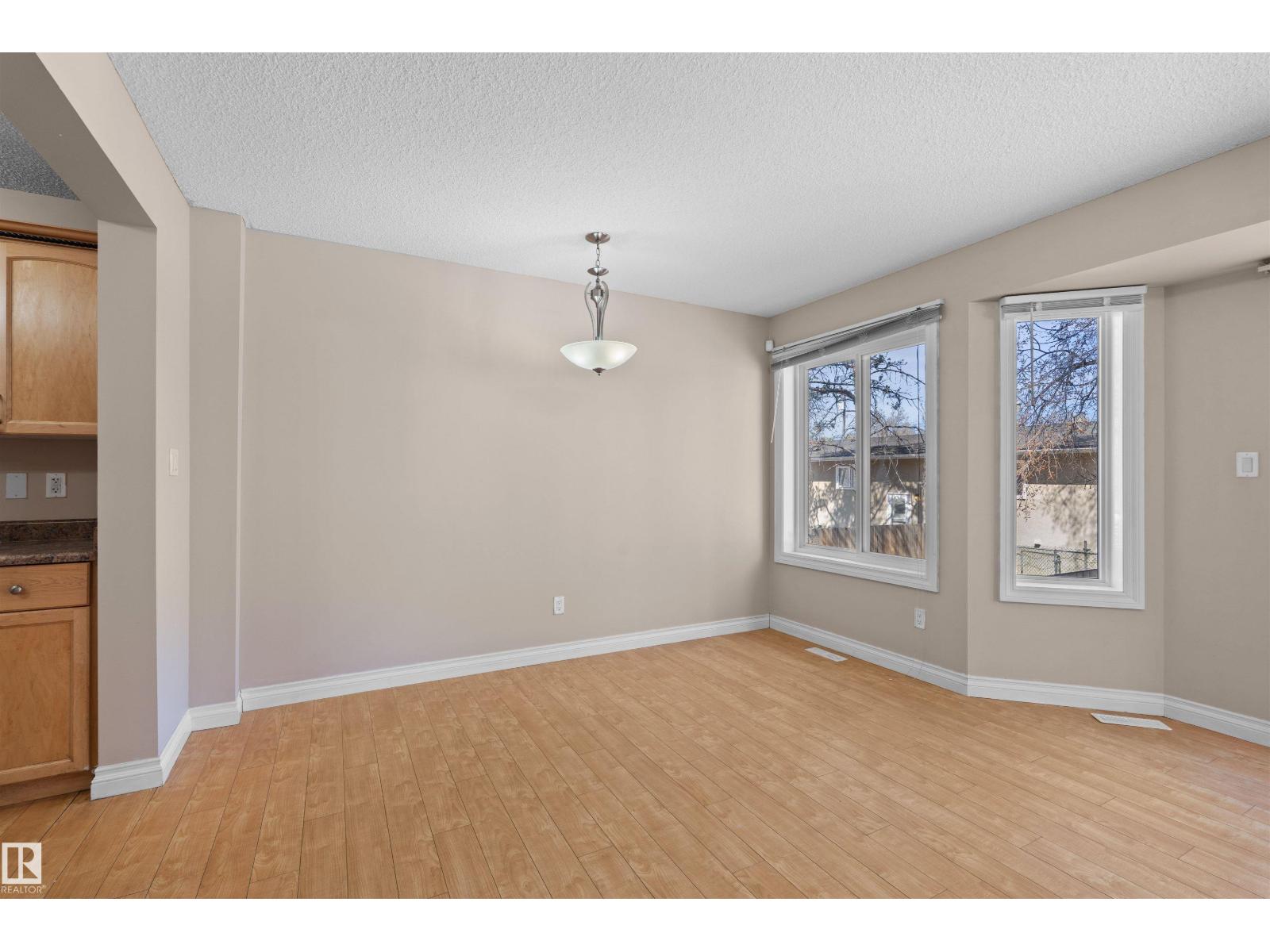 15504 102 Av Nw Property Photo 9