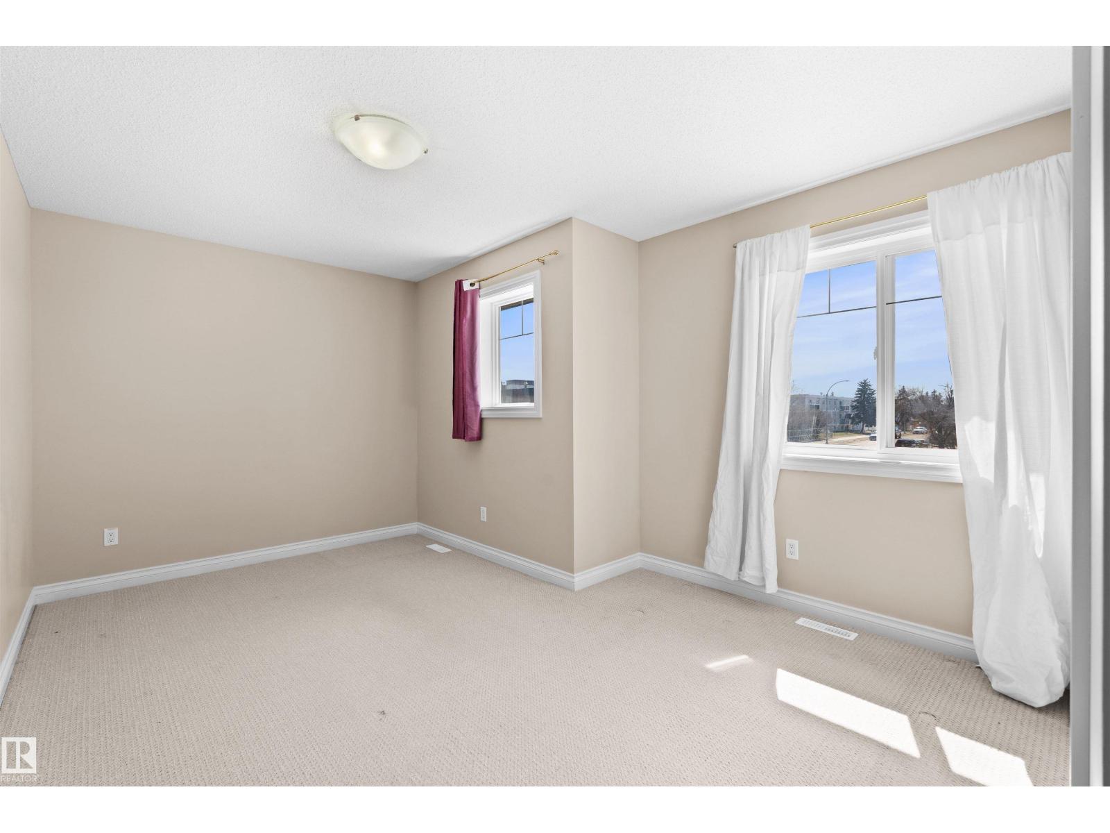 15504 102 Av Nw Property Photo 14