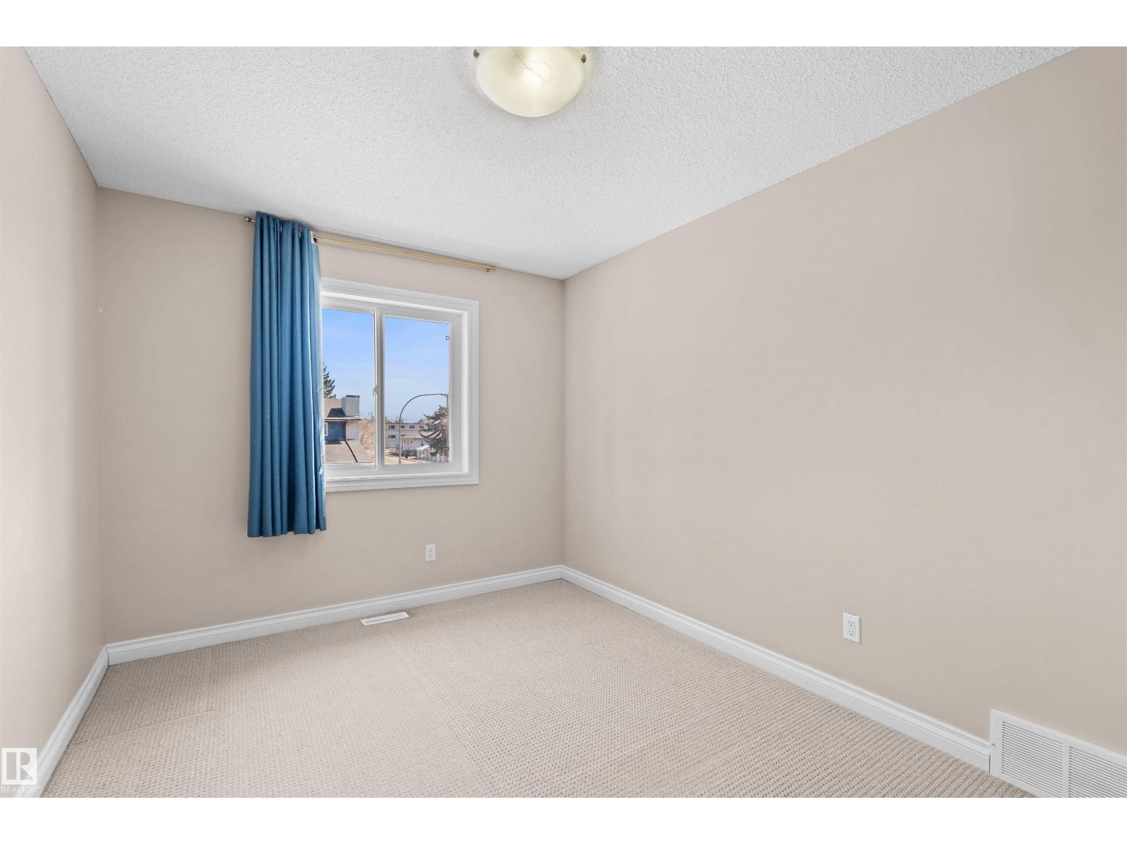 15504 102 Av Nw Property Photo 19