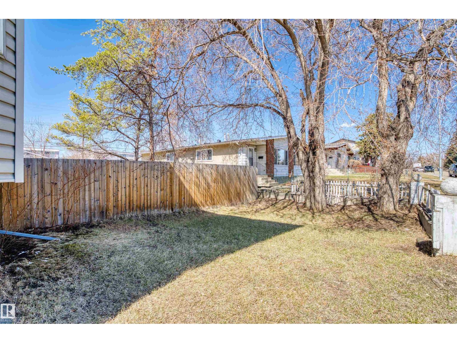 15504 102 Av Nw Property Photo 32