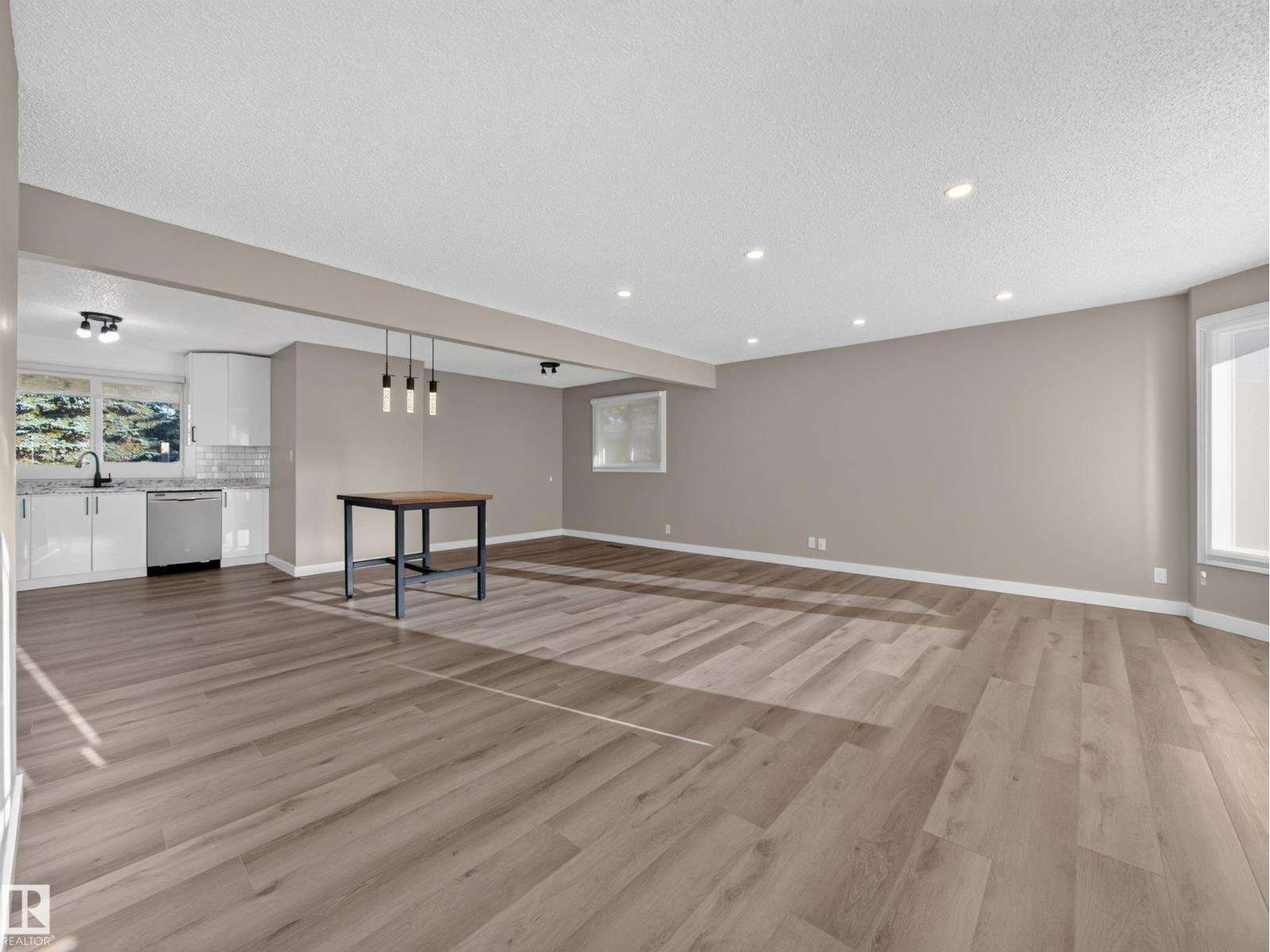 34 Penguin Cr Property Photo 3