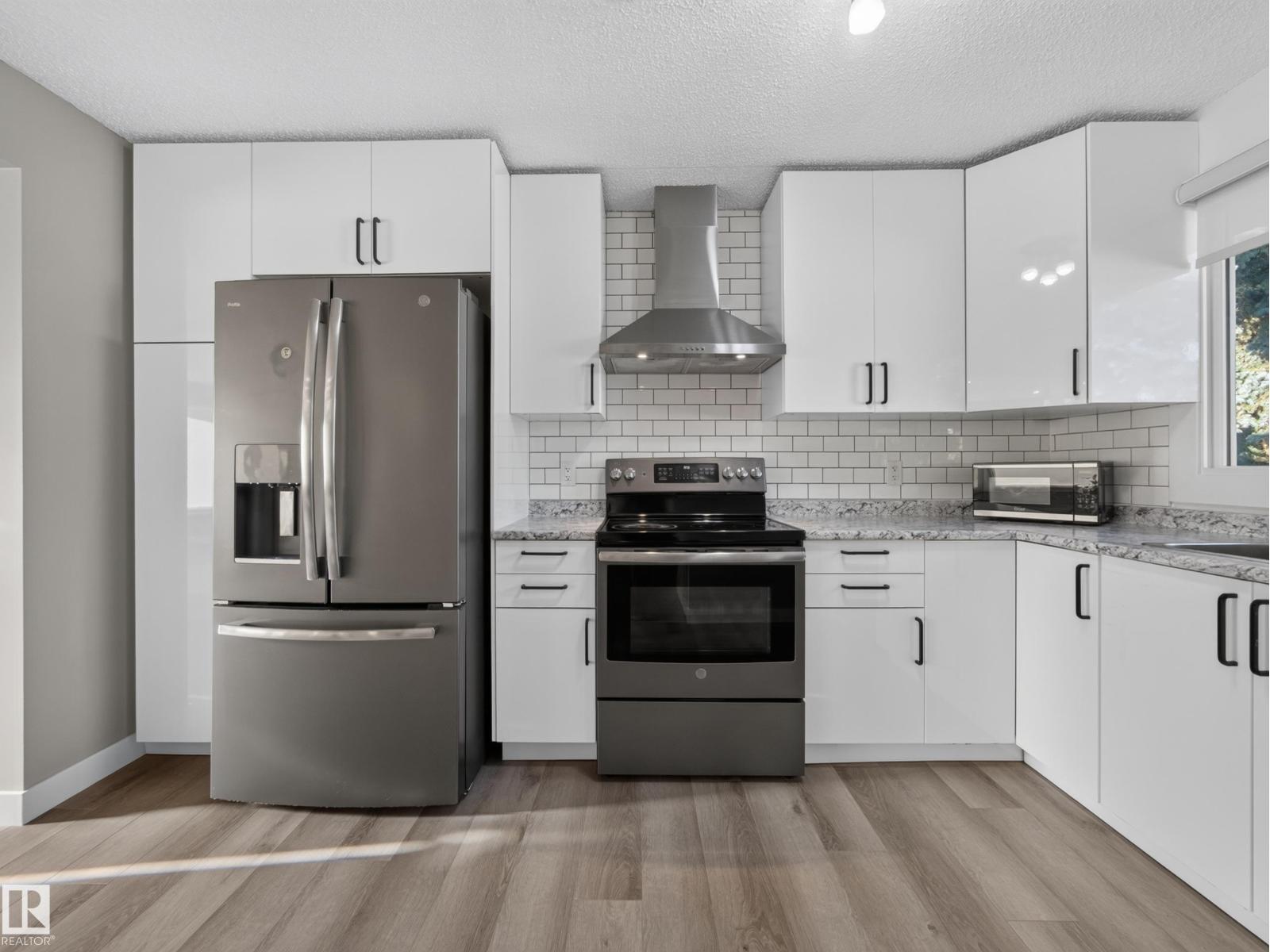 34 Penguin Cr Property Photo 14