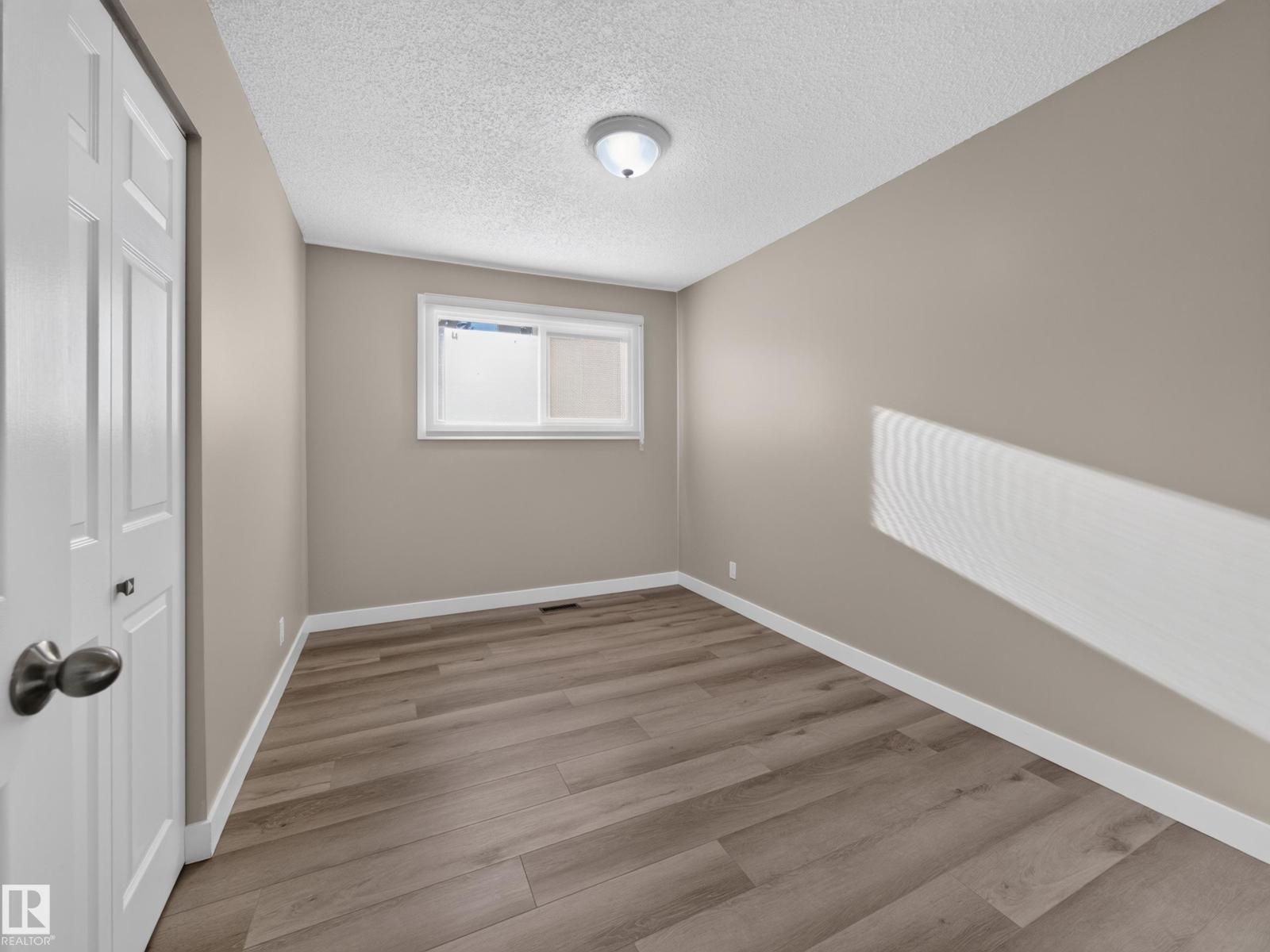 34 Penguin Cr Property Photo 18