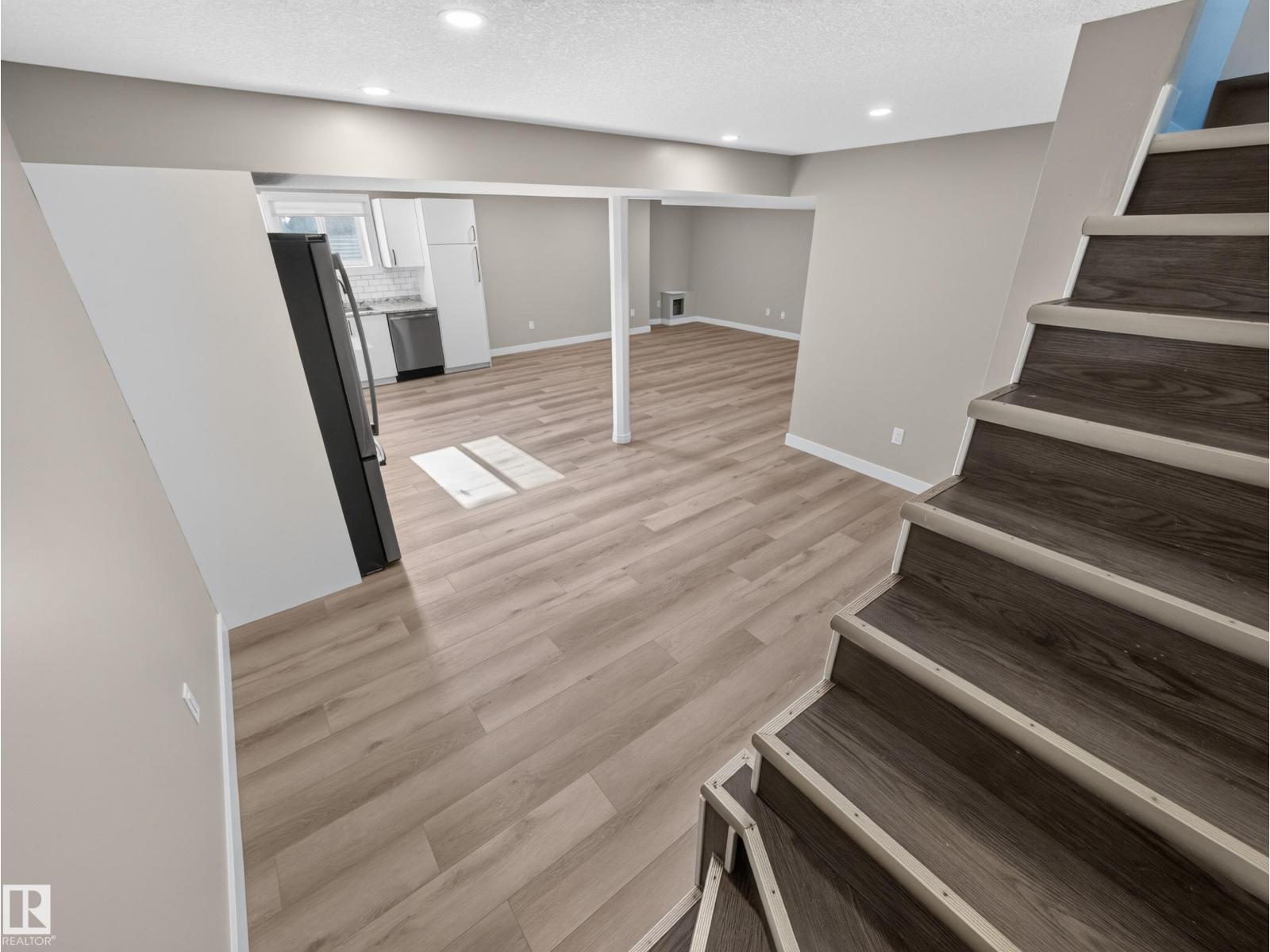 34 Penguin Cr Property Photo 32