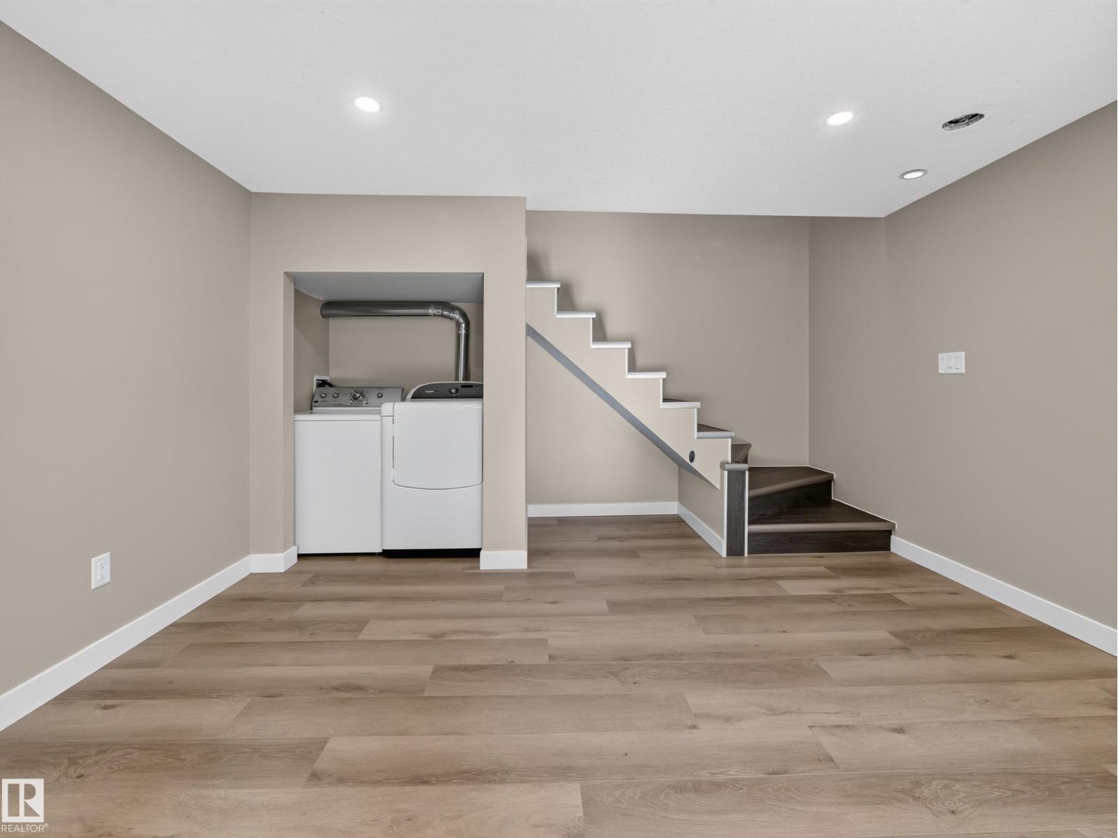 34 Penguin Cr Property Photo 33