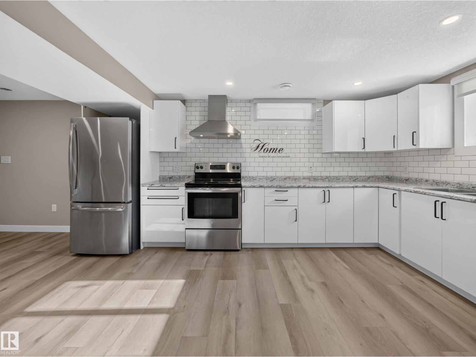 34 Penguin Cr Property Photo 35