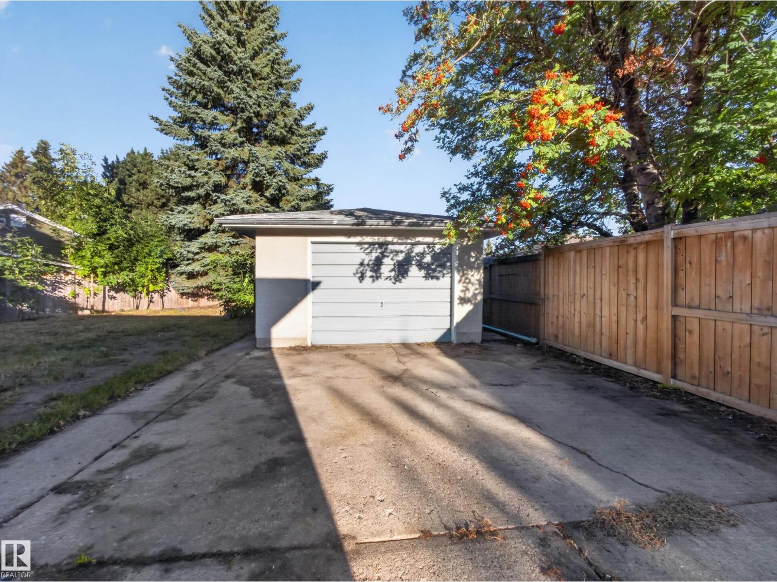 34 Penguin Cr Property Photo 55