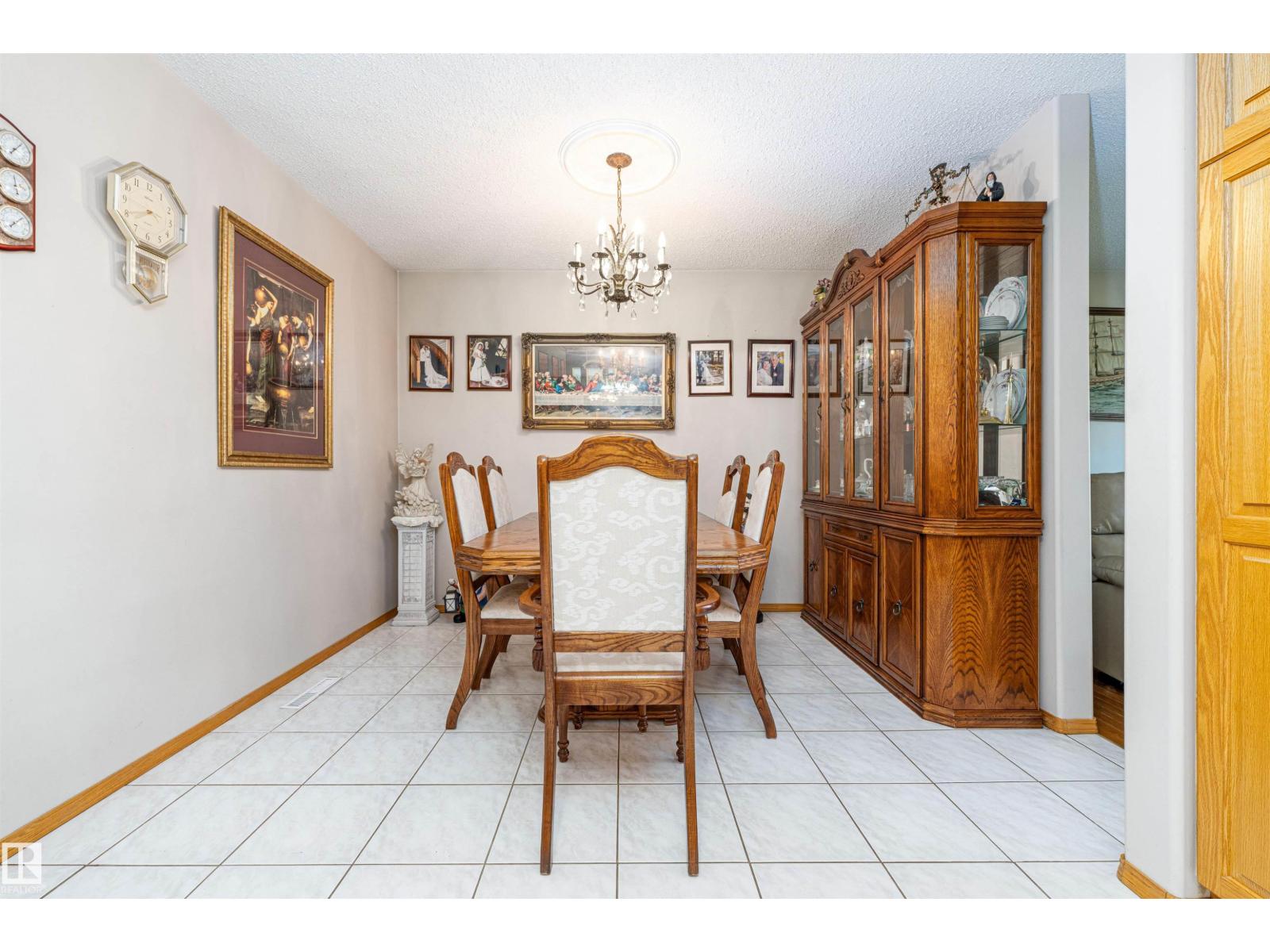 13112 83 St Nw Property Photo 8
