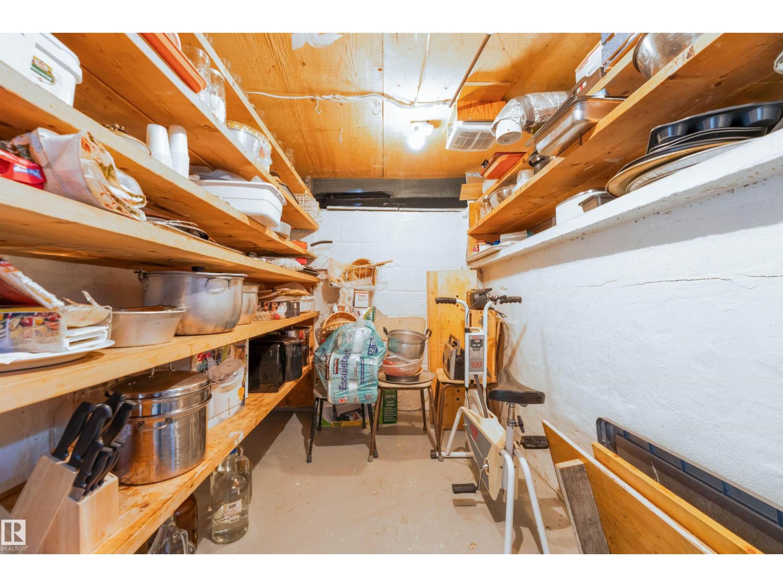 13112 83 St Nw Property Photo 32