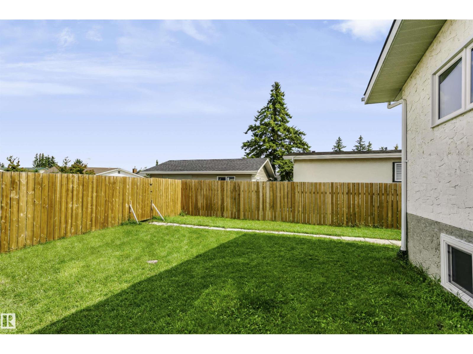 11624 152 Av Nw Property Photo 52