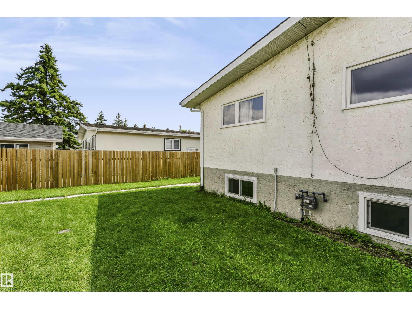 11624 152 Av Nw Property Photo 53