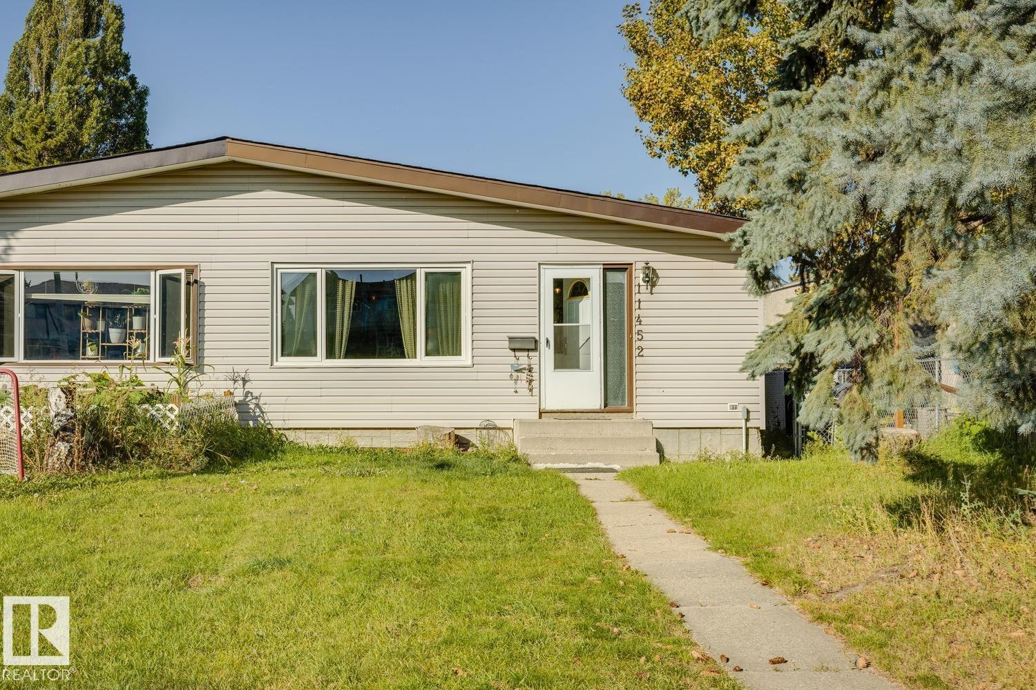 11452 39 AV NW Property Photo 1