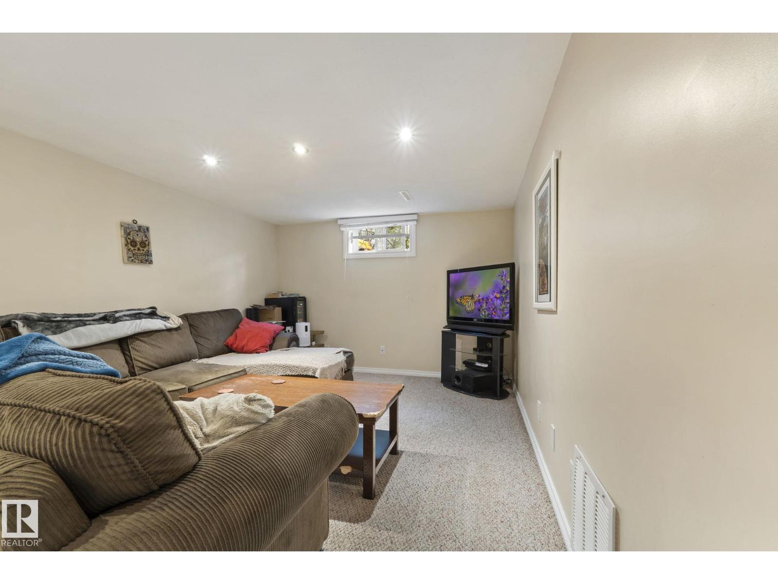 11331 60 St Nw Property Photo 31