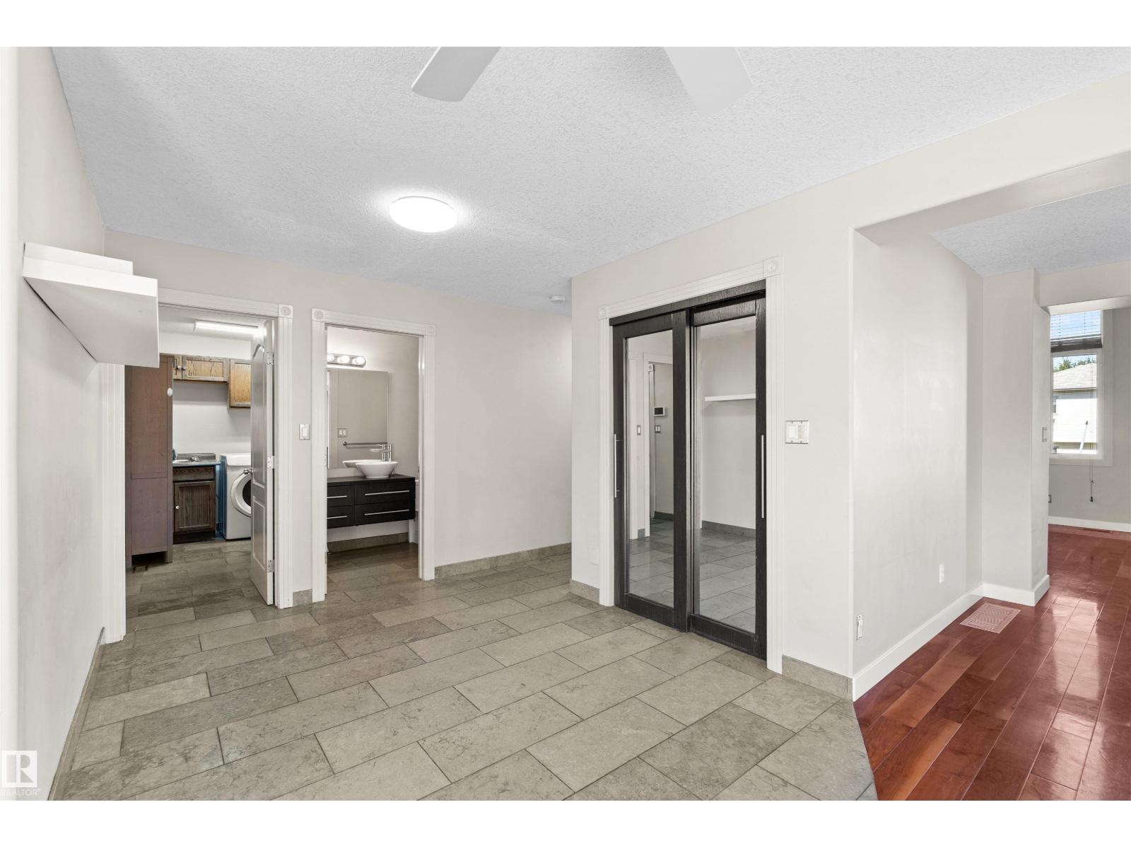 446 Ormsby Rd Nw Property Photo 14