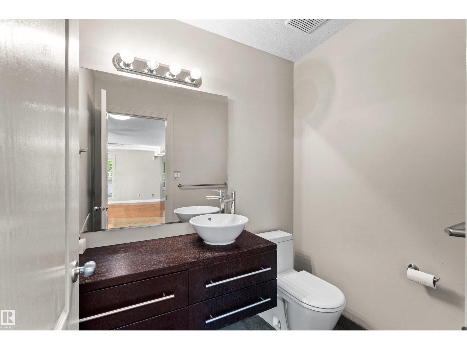 446 Ormsby Rd Nw Property Photo 17