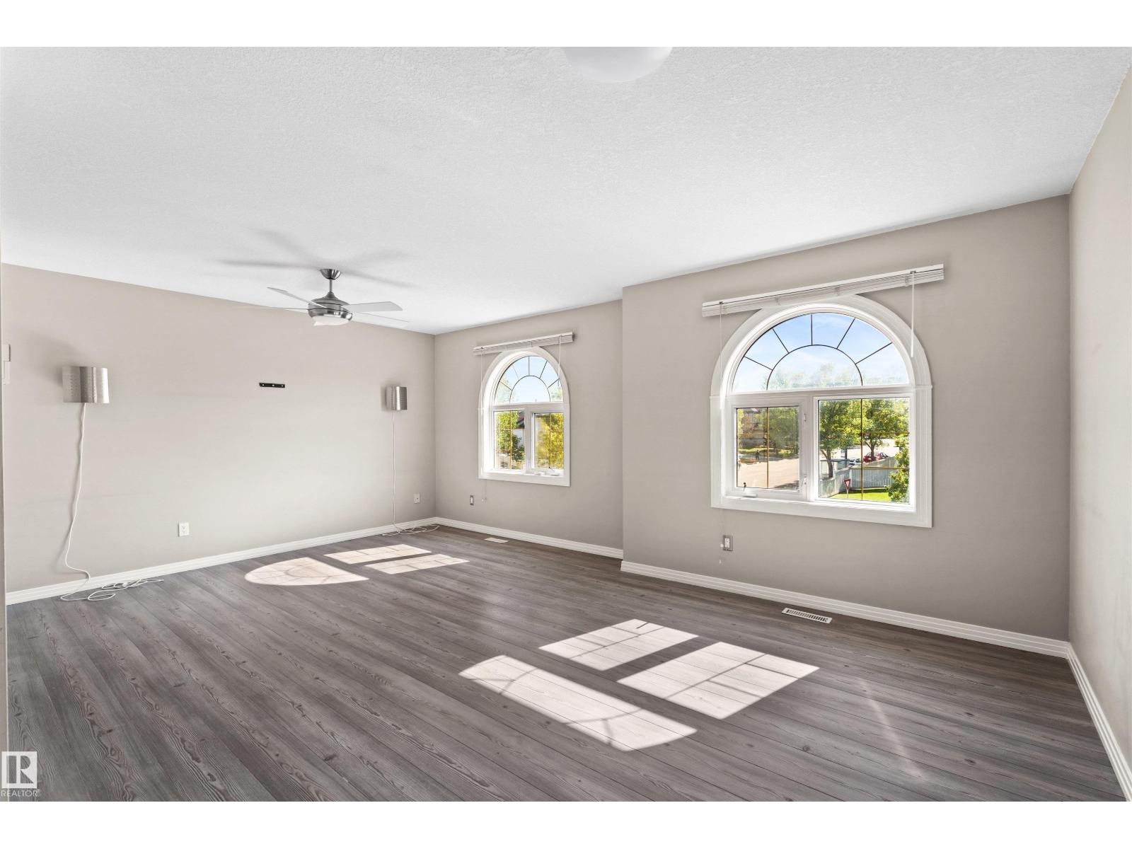 446 Ormsby Rd Nw Property Photo 18