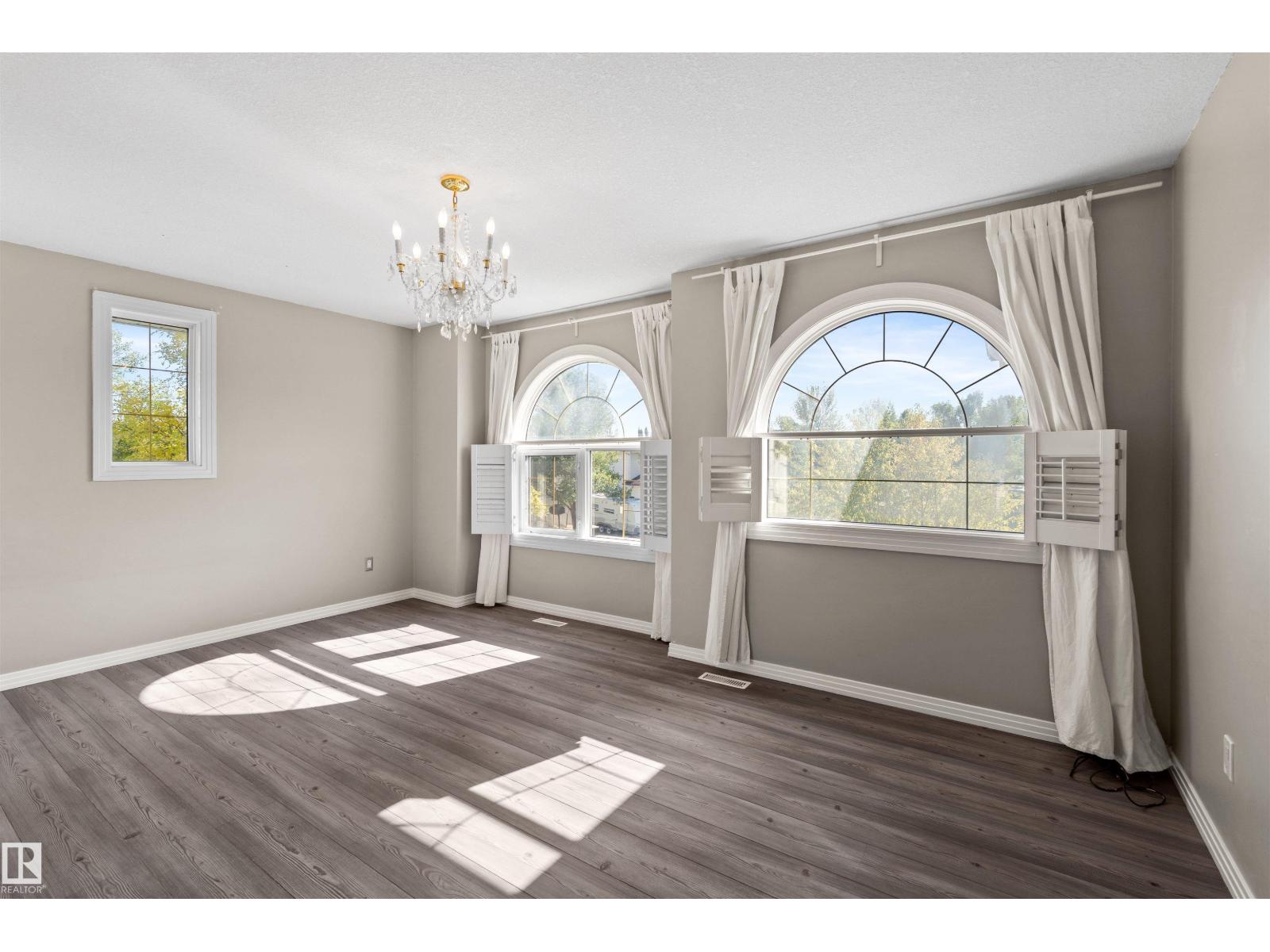446 Ormsby Rd Nw Property Photo 21