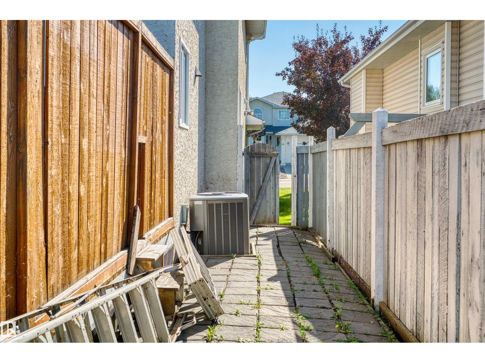 446 Ormsby Rd Nw Property Photo 37