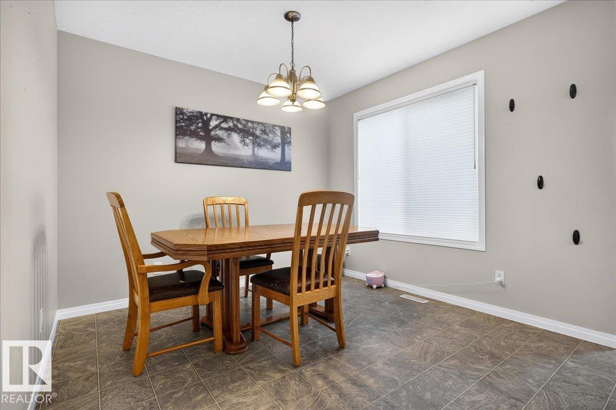 887 Oakland Bv Property Photo 12
