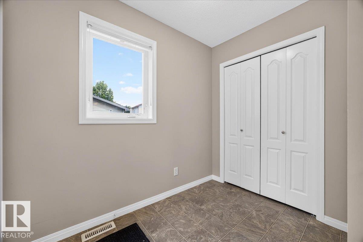 887 Oakland Bv Property Photo 18