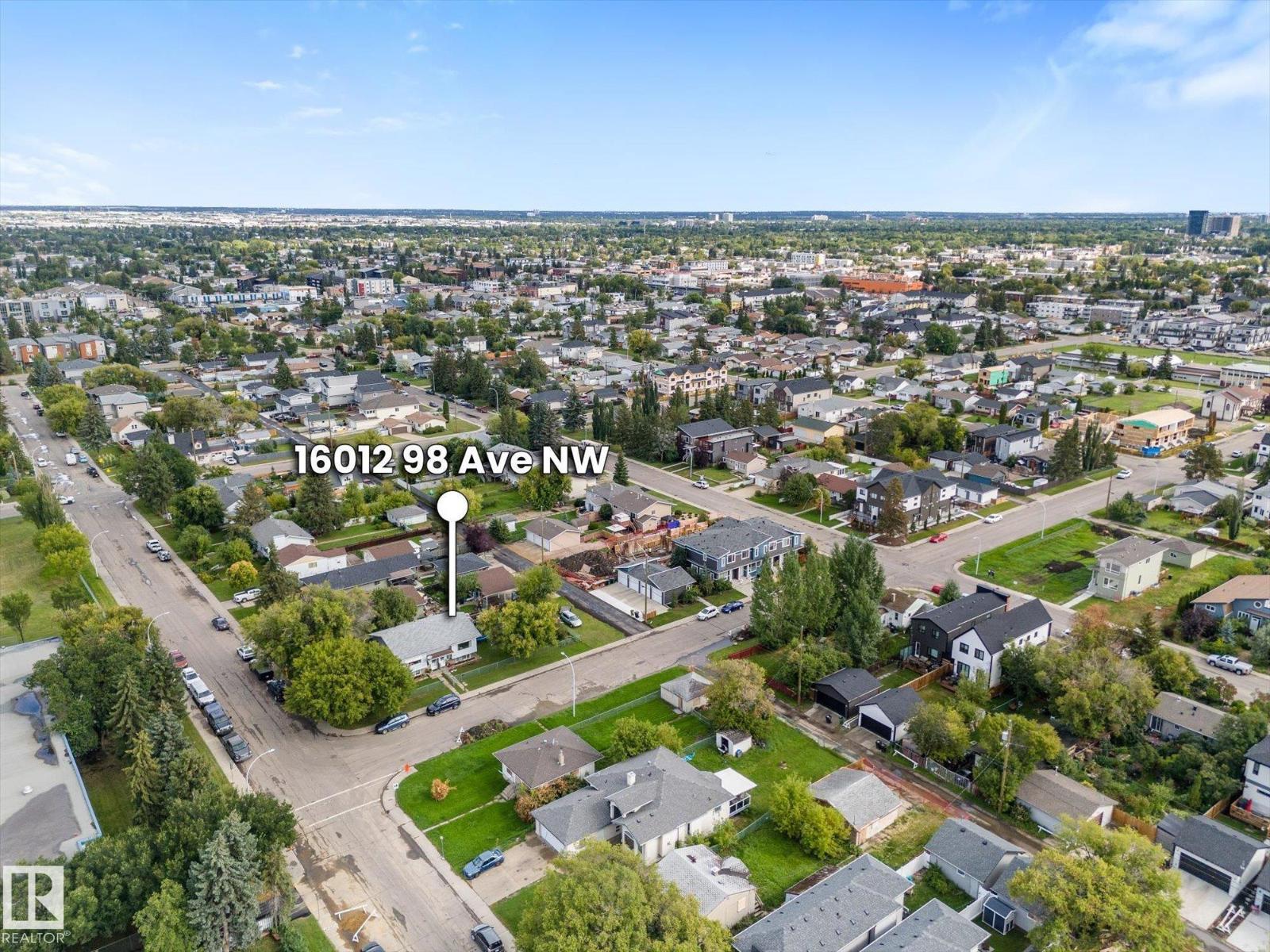 16012 98 Av Nw Property Photo 2