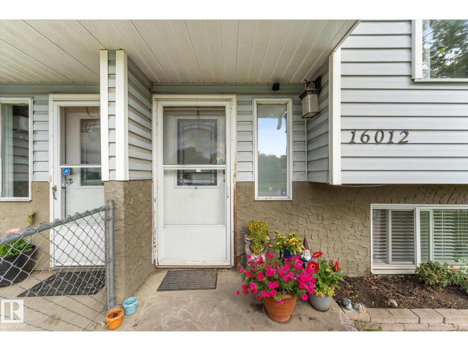 16012 98 Av Nw Property Photo 6