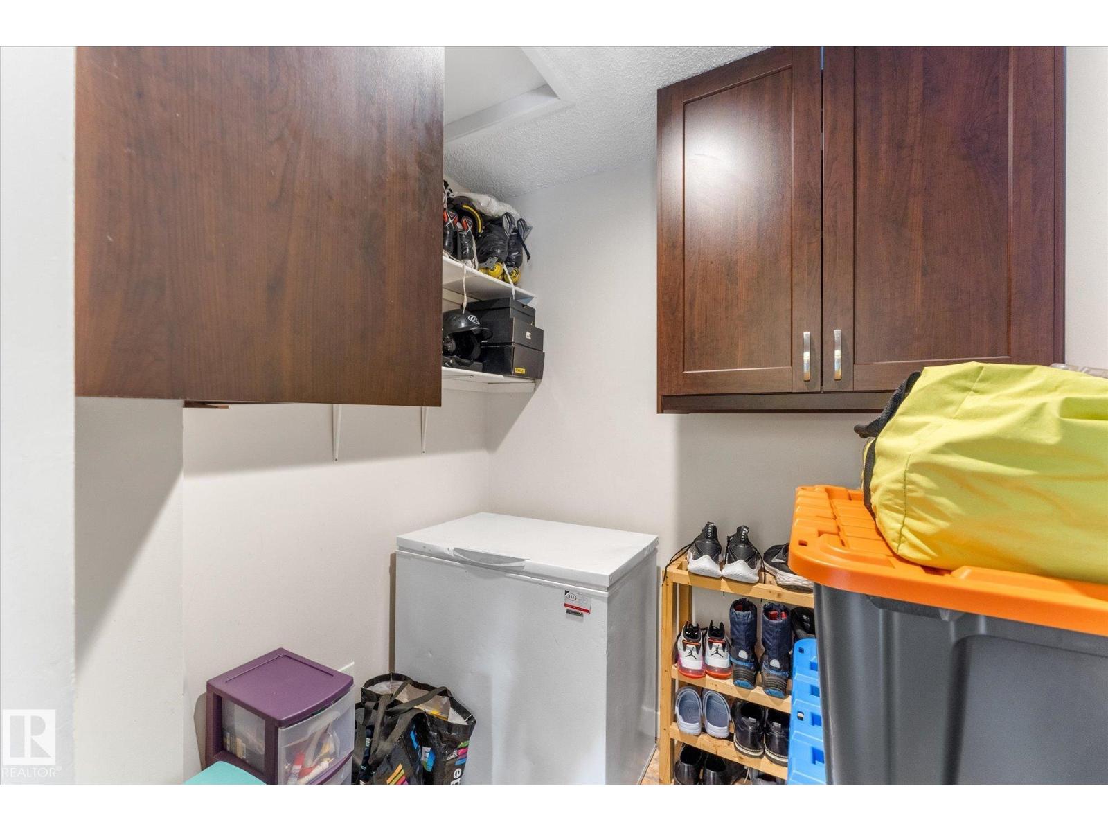 16012 98 Av Nw Property Photo 17