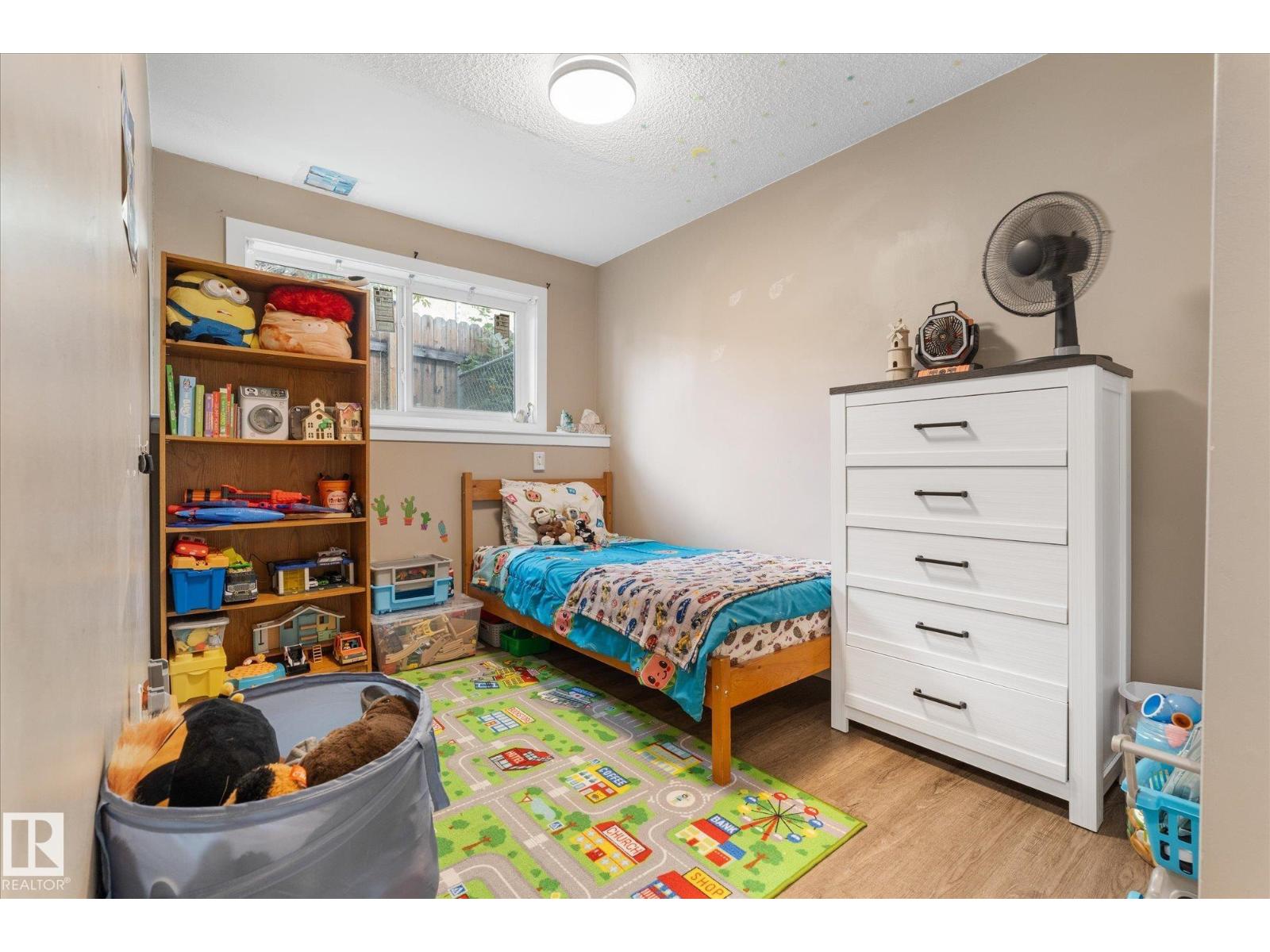 16012 98 Av Nw Property Photo 52