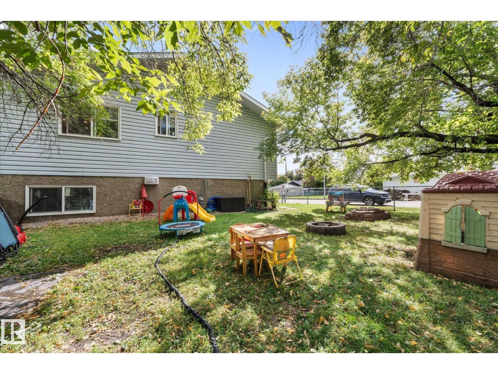 16012 98 Av Nw Property Photo 61