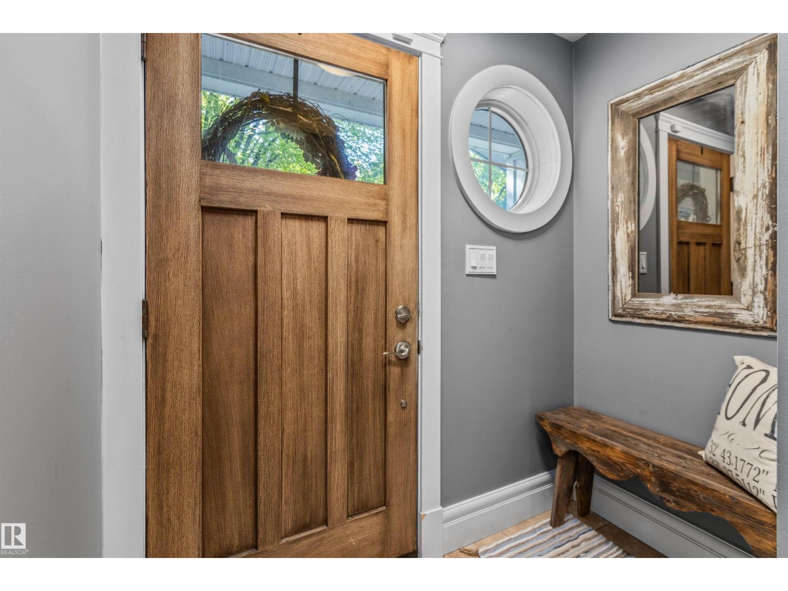 10321 137 St Nw Property Photo 3