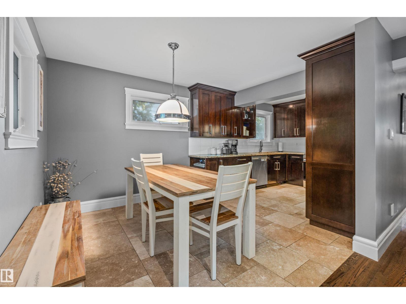10321 137 St Nw Property Photo 5