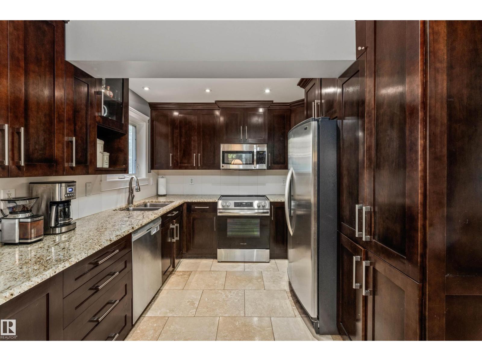 10321 137 St Nw Property Photo 10