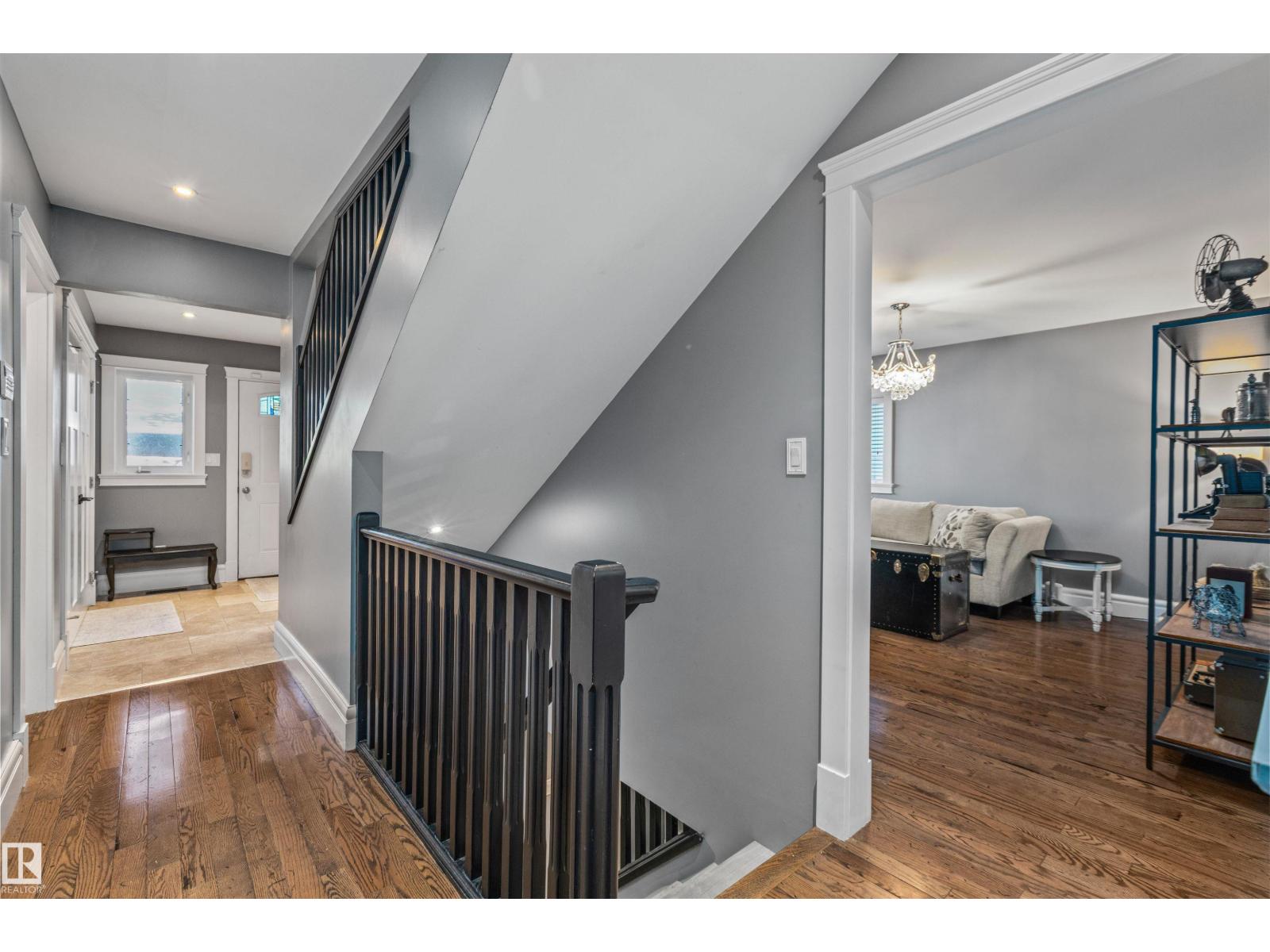 10321 137 St Nw Property Photo 15