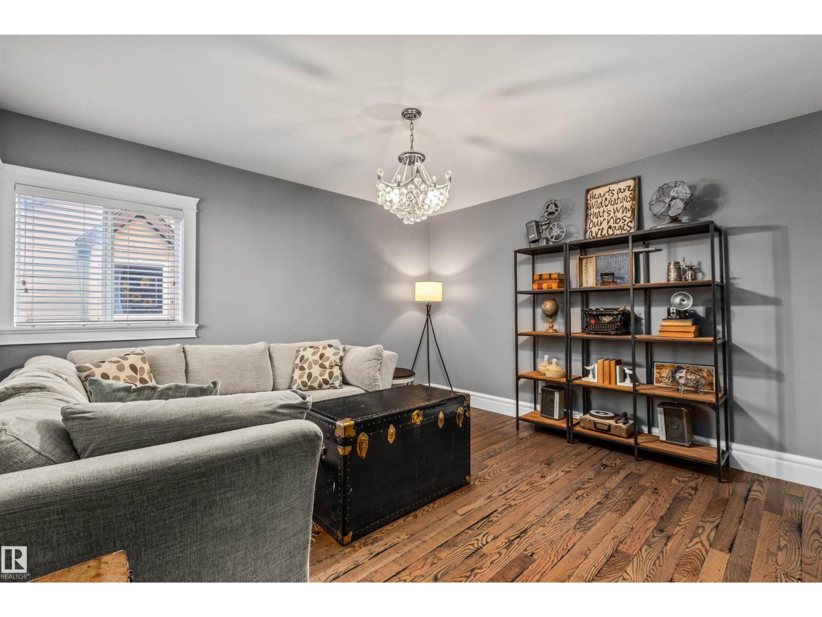 10321 137 St Nw Property Photo 17