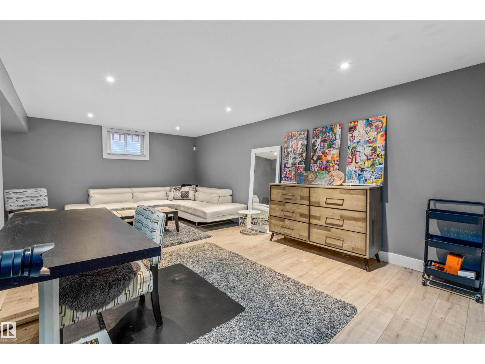 10321 137 St Nw Property Photo 43