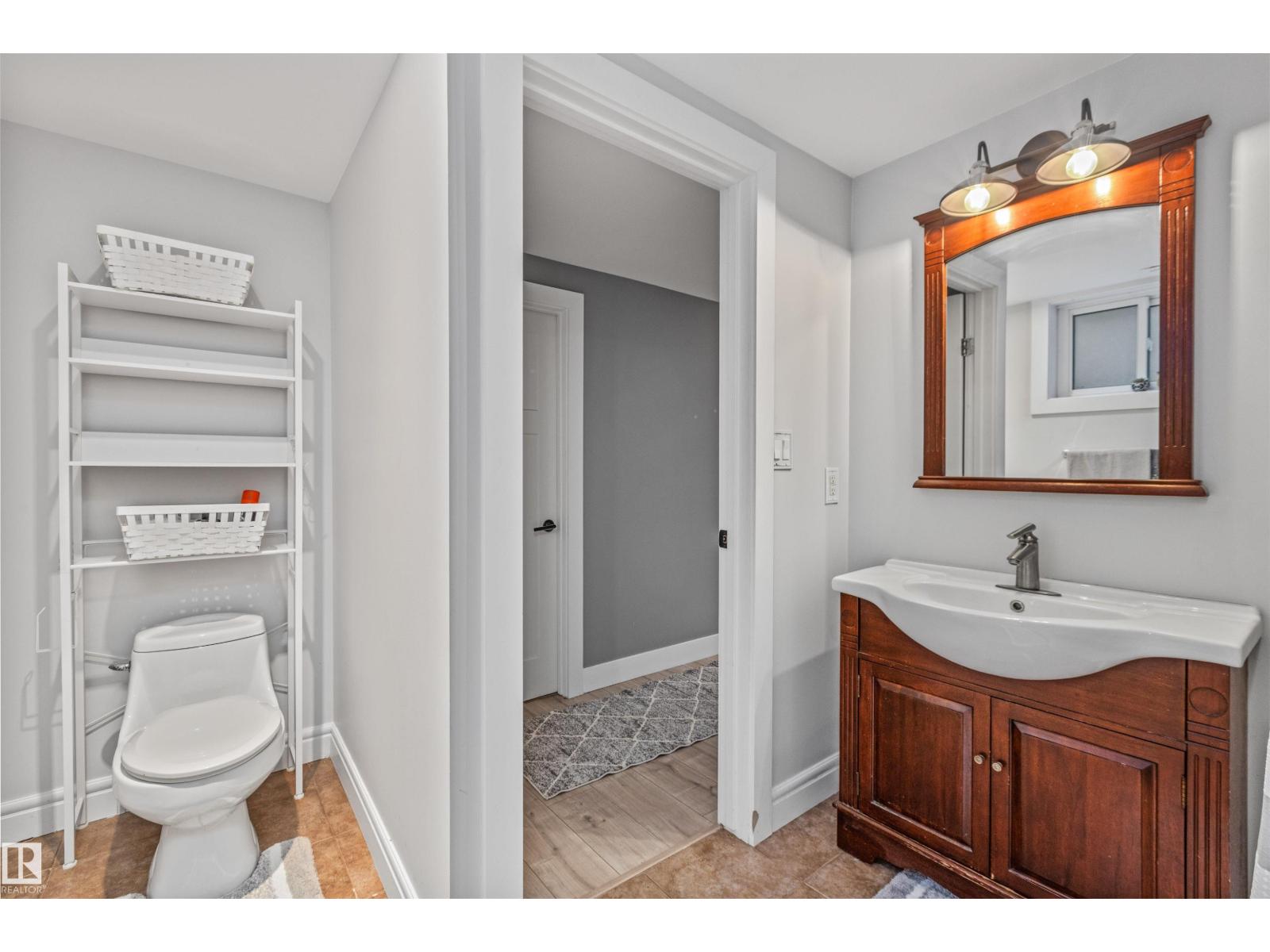 10321 137 St Nw Property Photo 45
