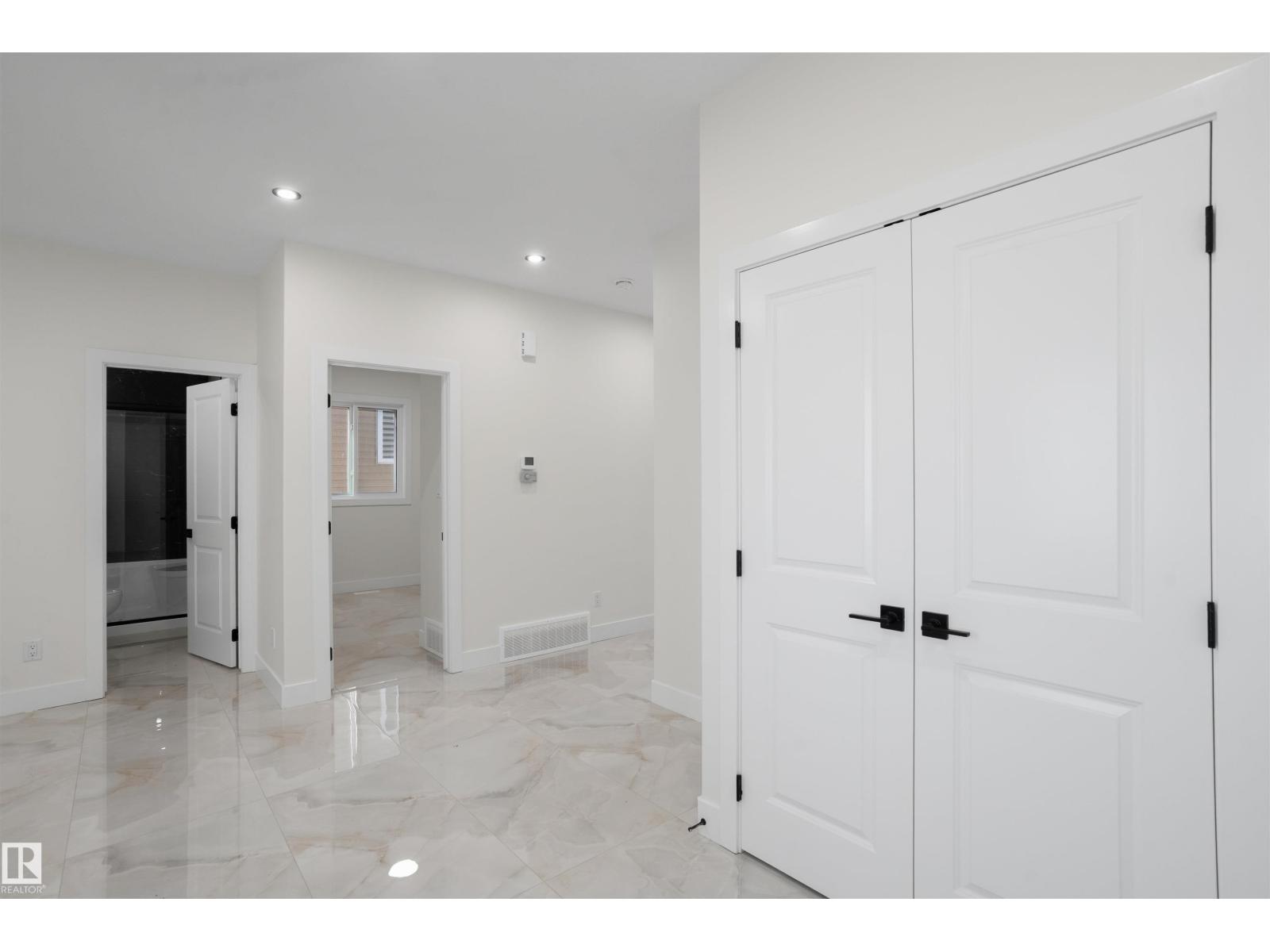 2310 6a Av Sw Property Photo 5