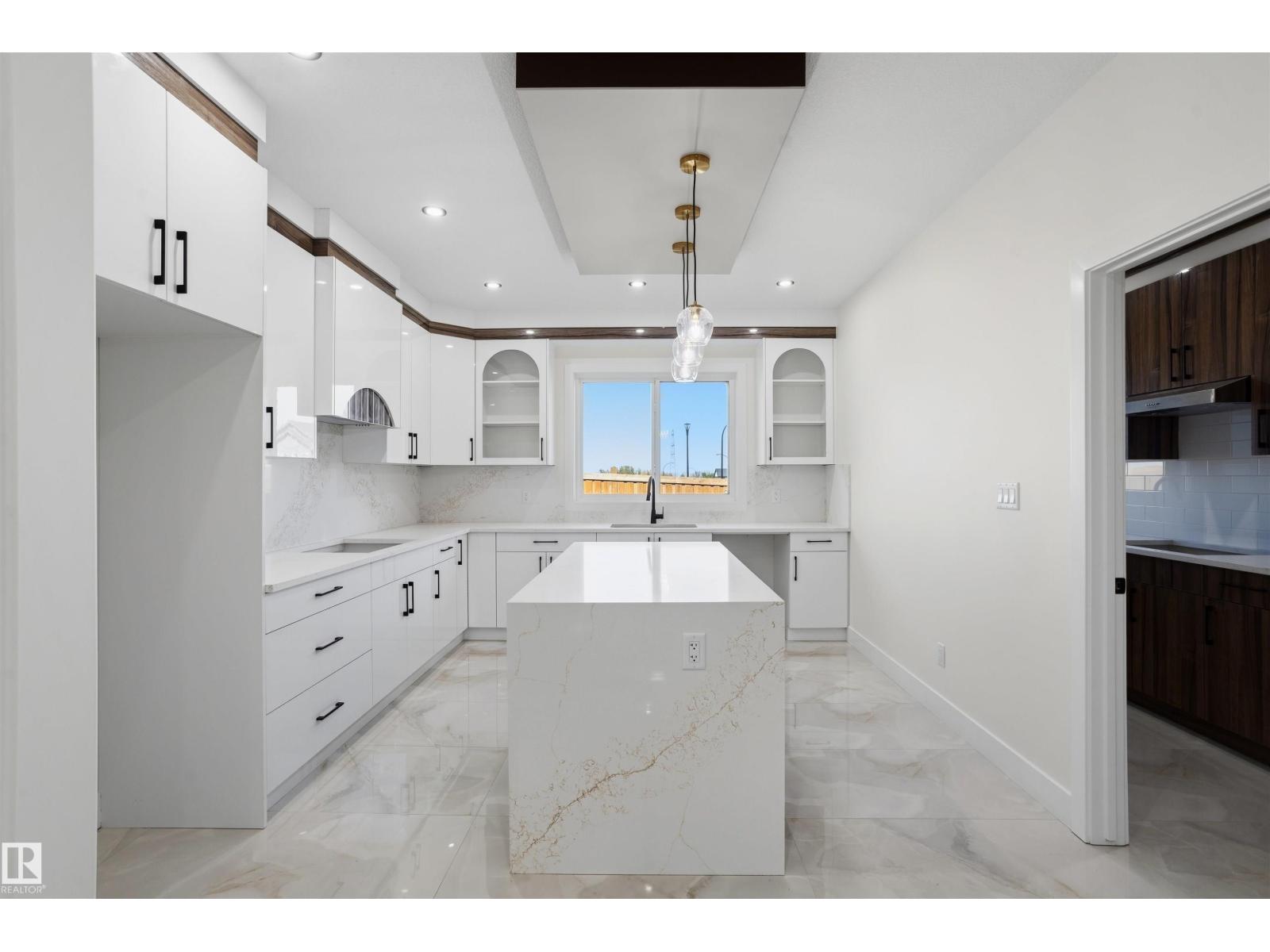 2310 6a Av Sw Property Photo 15