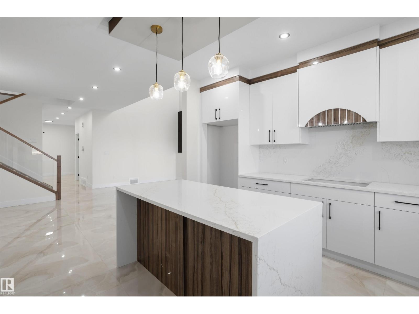 2310 6a Av Sw Property Photo 19