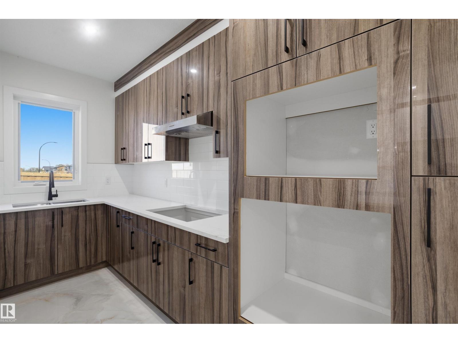 2310 6a Av Sw Property Photo 20