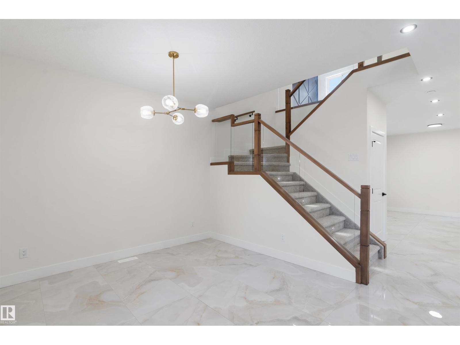 2310 6a Av Sw Property Photo 22