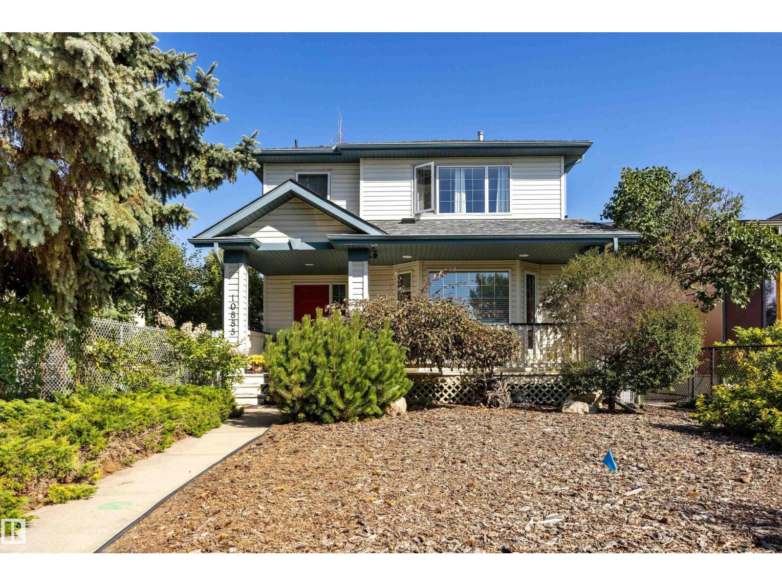10885 75 ST NW