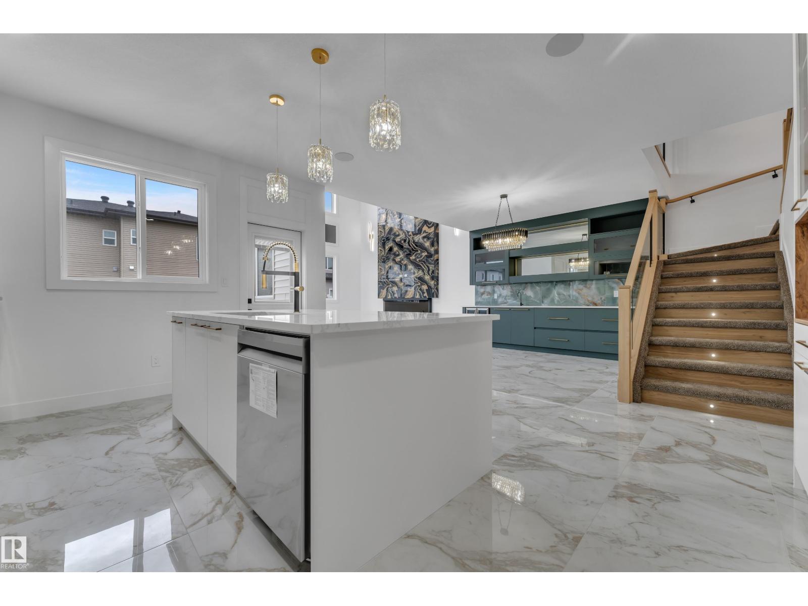 2015 156 Av Nw Property Photo 12