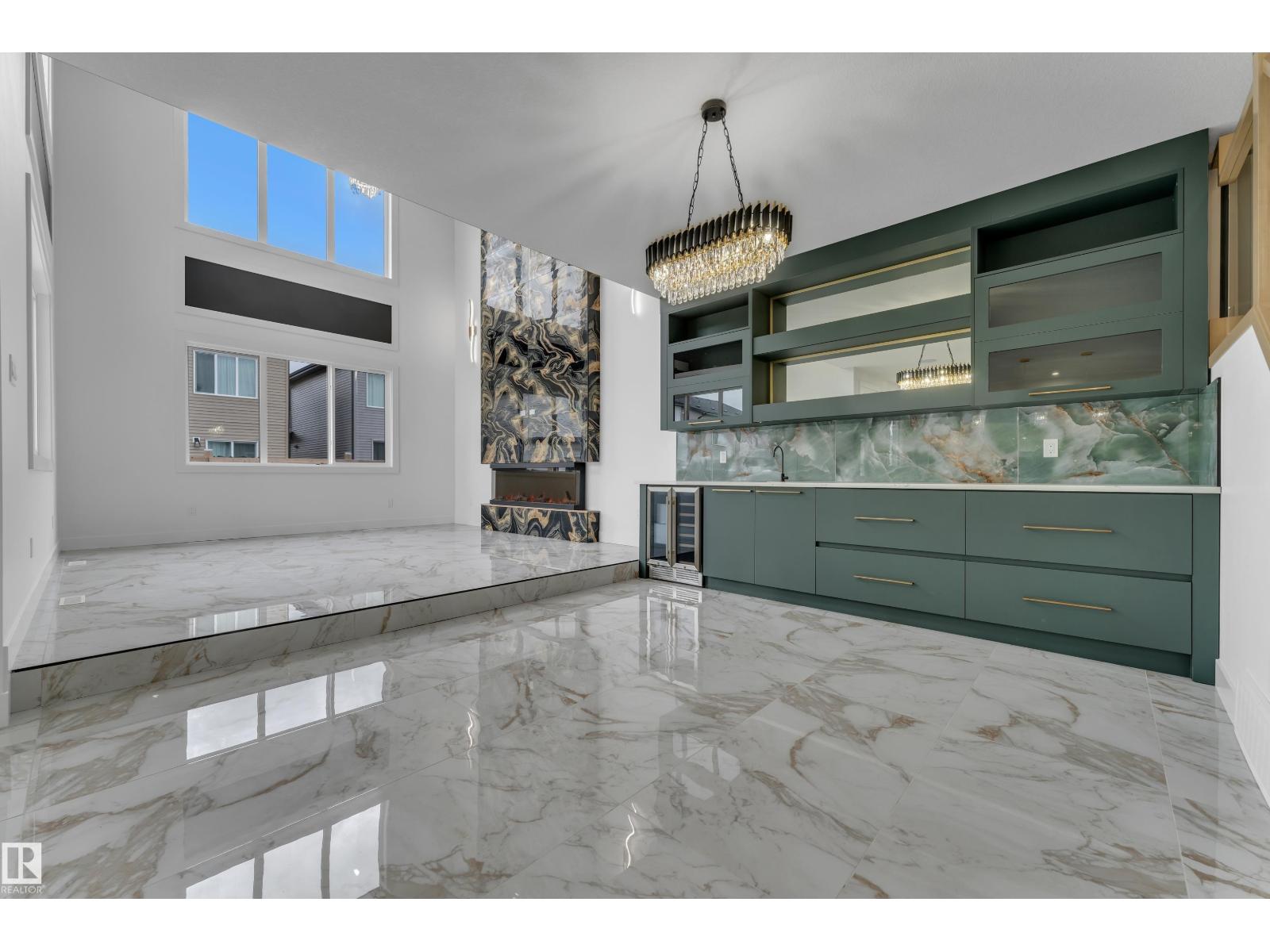 2015 156 Av Nw Property Photo 14