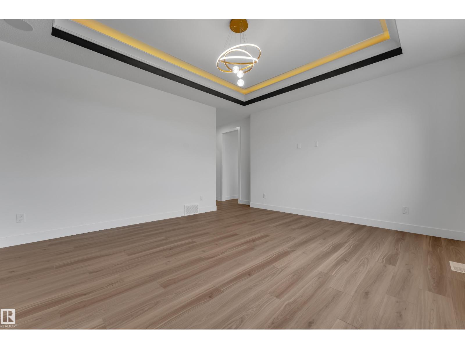2015 156 Av Nw Property Photo 22