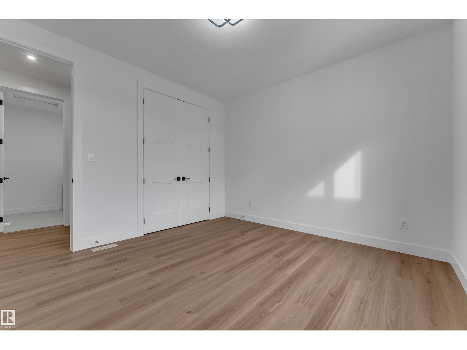 2015 156 Av Nw Property Photo 27