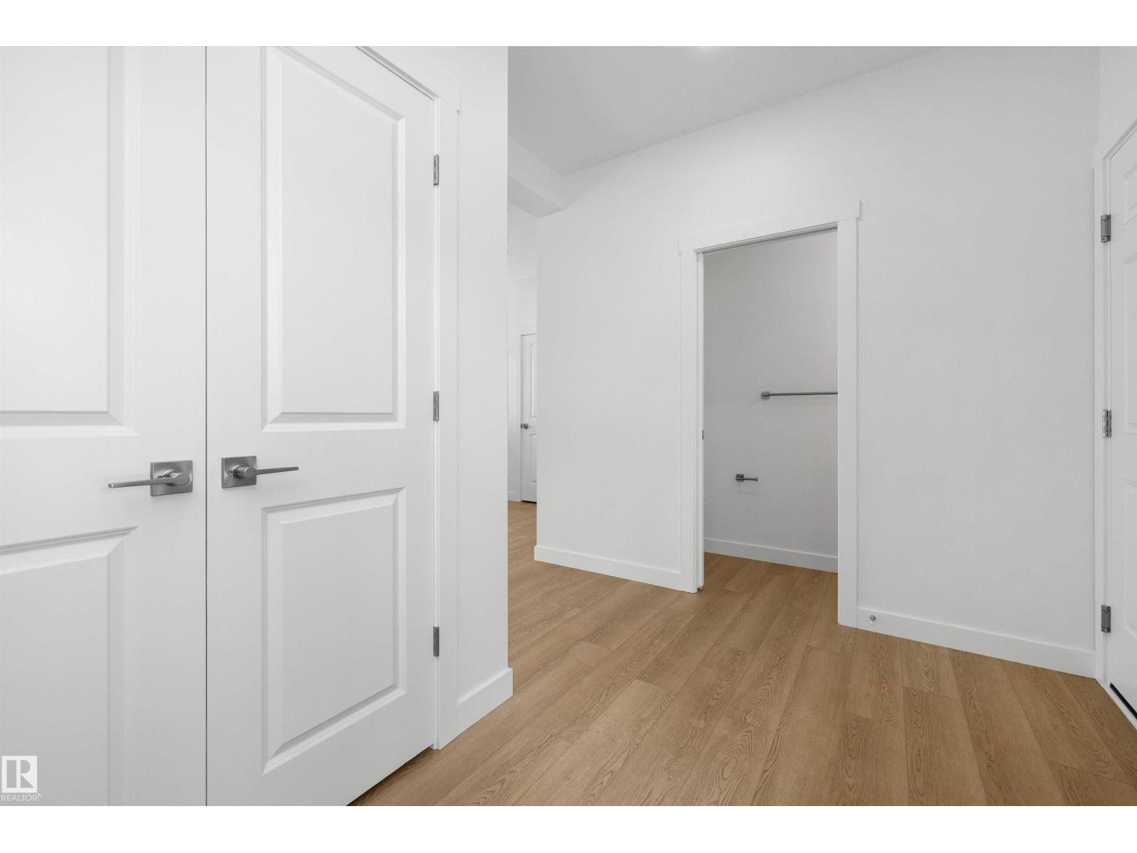 2523 210 St Nw Property Photo 4