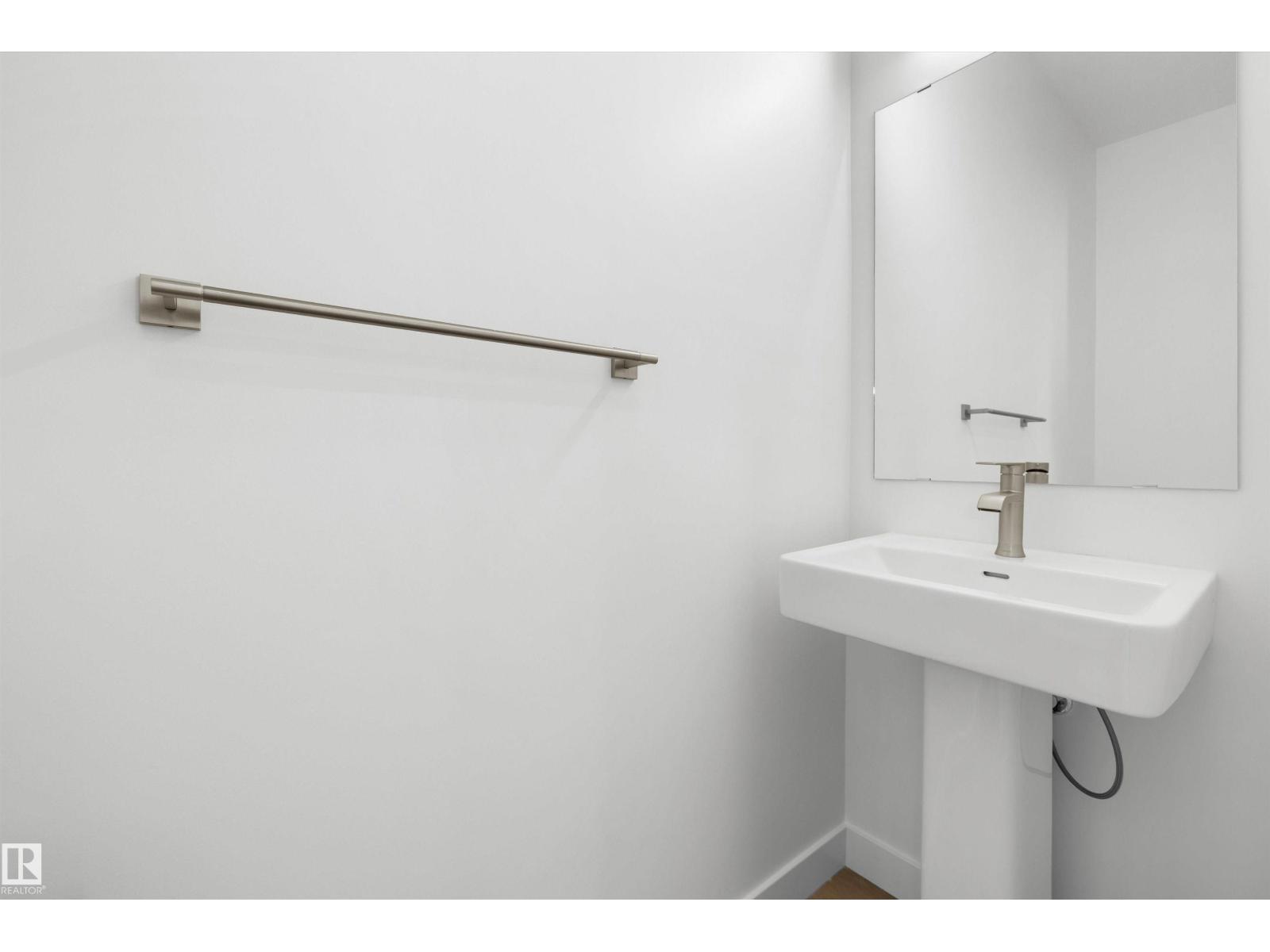 2523 210 St Nw Property Photo 5