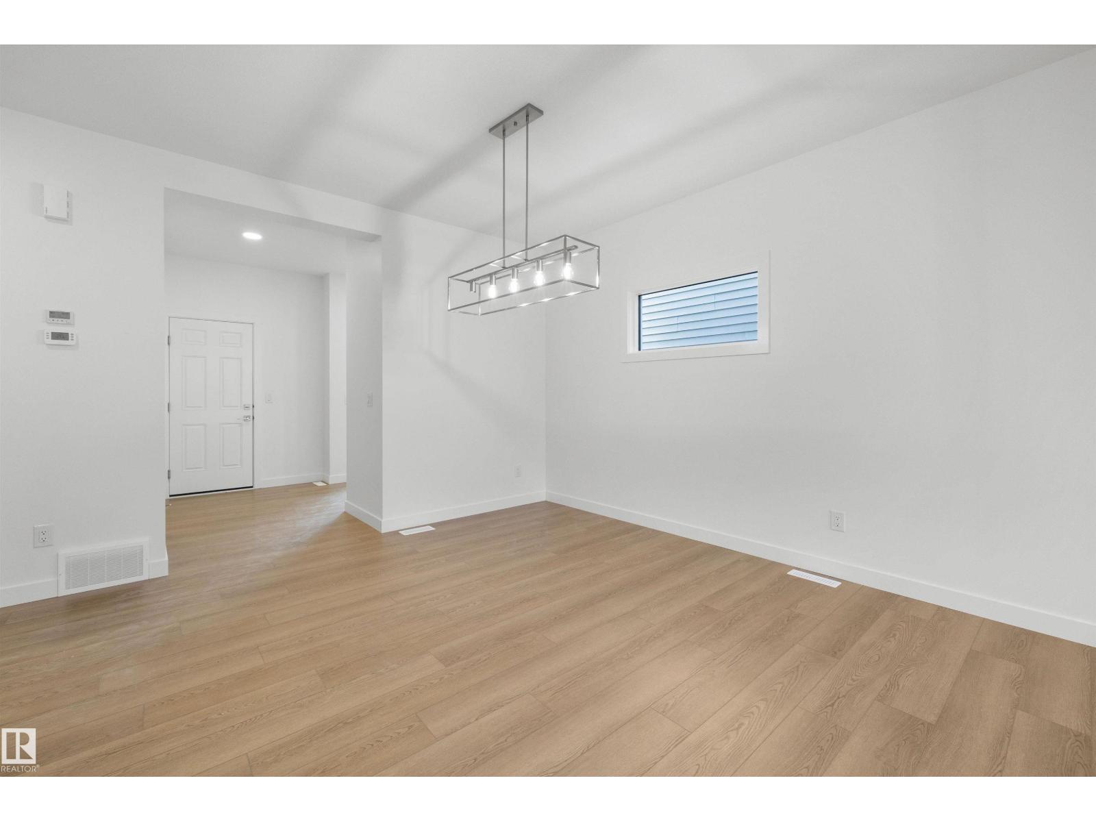 2523 210 St Nw Property Photo 8