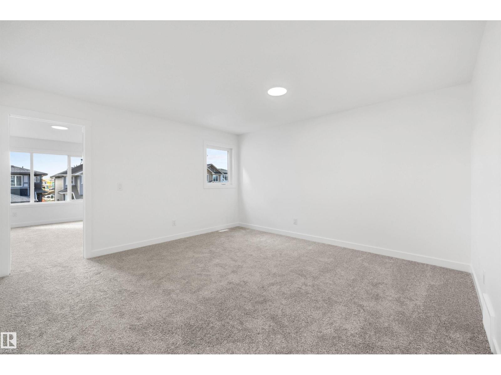 2523 210 St Nw Property Photo 23